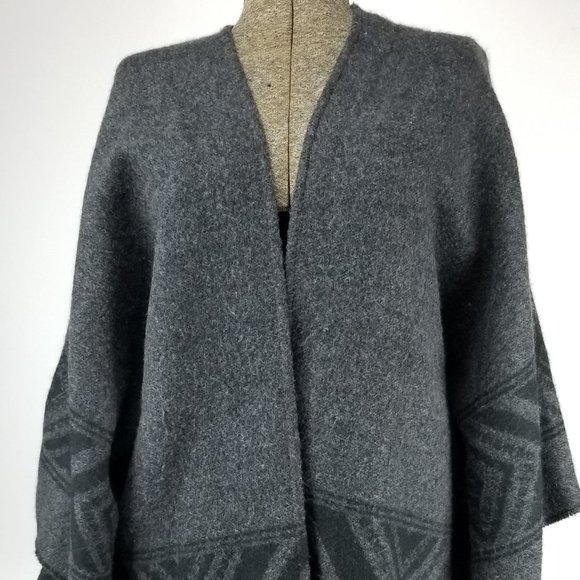 Gray Wool AEO Open Cardigan Poncho - Picture 1 of 6